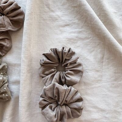 Wide linen scrunchie / stone