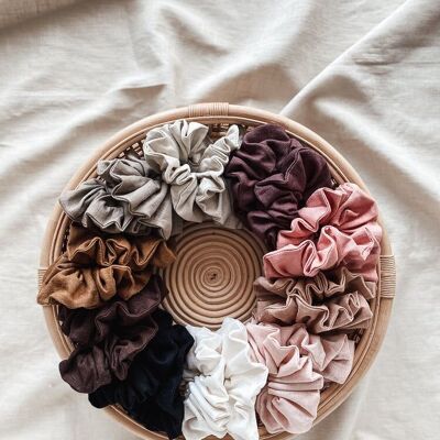 Wide linen scrunchies