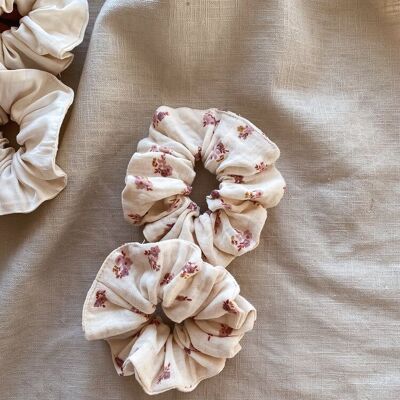 Wide muslin scrunchie /  floral vanilla