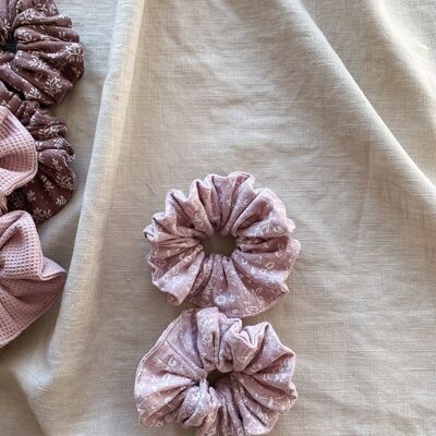 Wide muslin scrunchie / floral -lilac