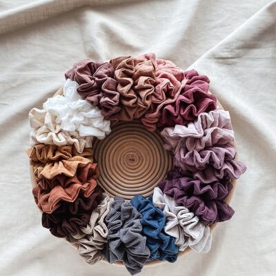 Wide muslin scrunchies