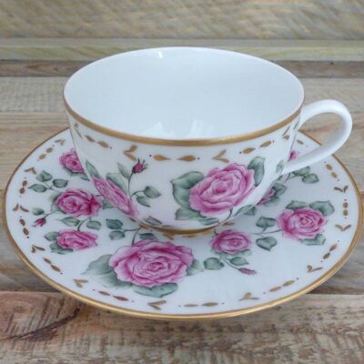 Tasse à thé porcelaine Farandole de Roses