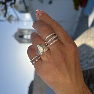 Triple Band Silver Ring Set, Heart-Shaped Silver Ring, Delicate Ring, Silver Stacking Rings, Boho-Chic Silver Midi Rings, Gift for Her.
