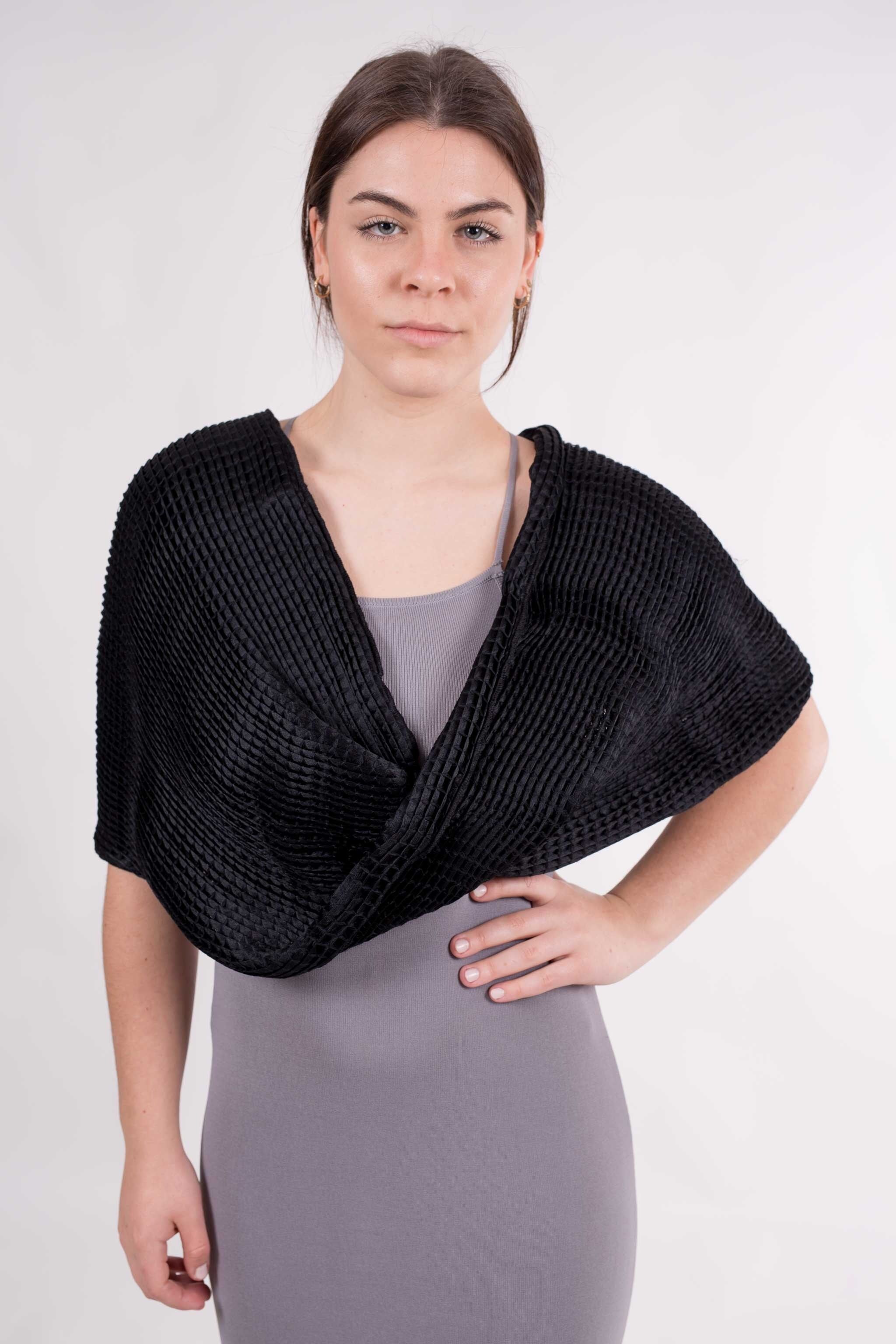 Tiffany Schwarzer Schal