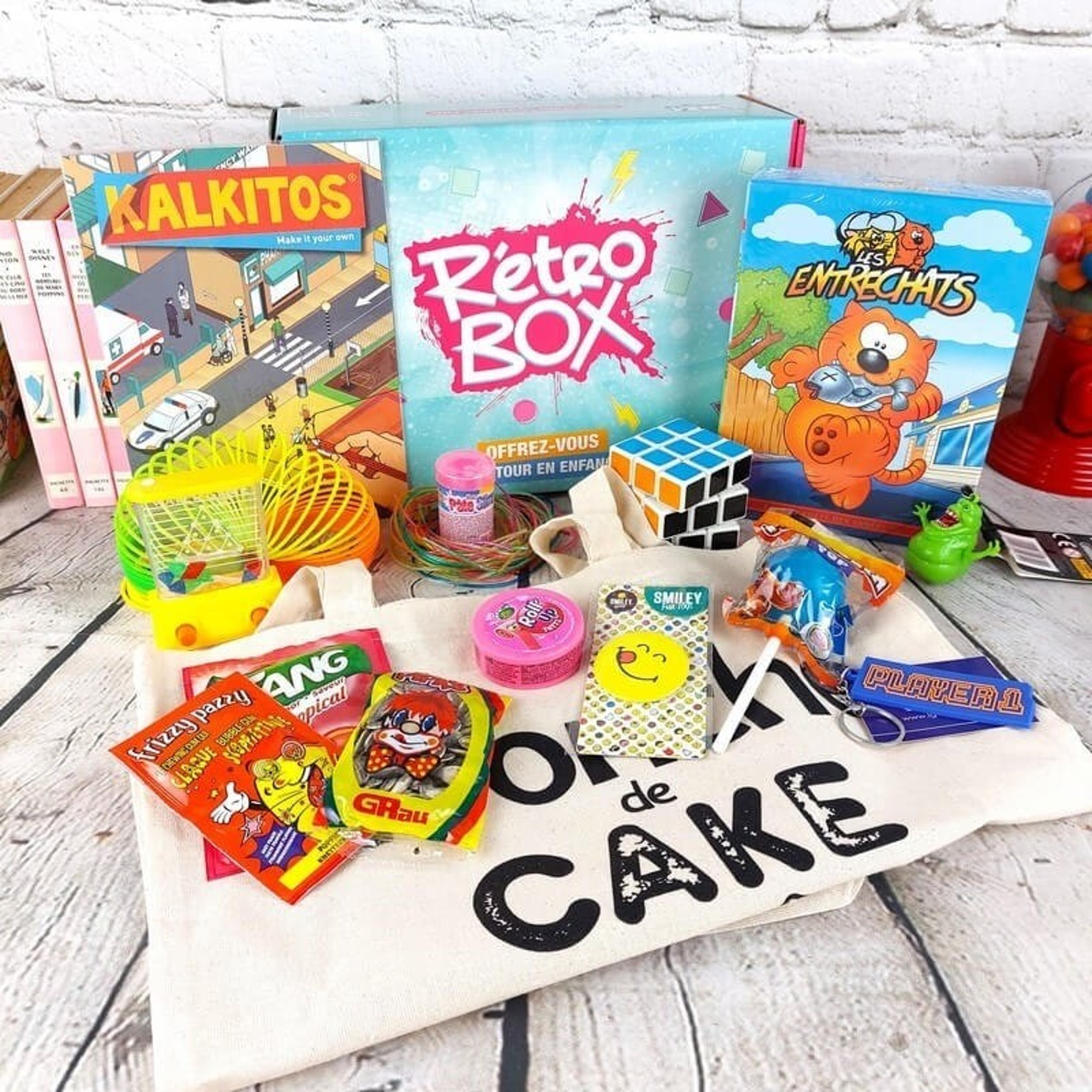 Buy wholesale Retro Box - Best of 80s and 90s - Generation Memories
