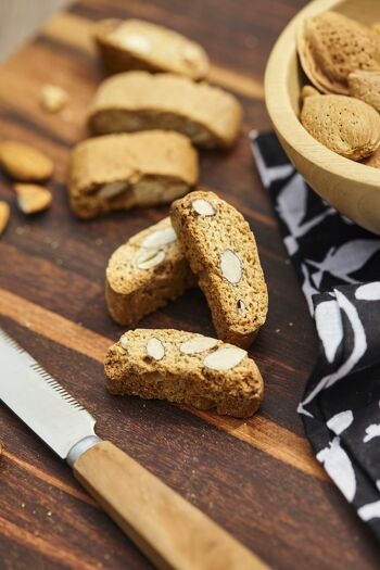 Biscuits de Provence - CROQUANTS AUX AMANDES ET MIEL 2