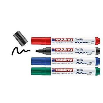 Edding 4500 - Marqueur pour textiles - Blister de 4 coloris basic - Pointe ogive de 2-3 mm - Rouge, noir, bleu, vert - Encre résitante au lavage jusque 60 °C - Pour écrire, dessiner