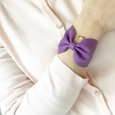 Lilac leather cuff