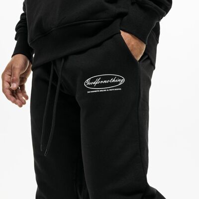 Jogger negro ovalado sostenible