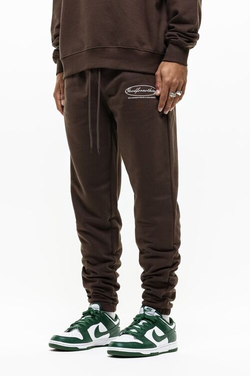 Sustainable Oval Brown Jogger
