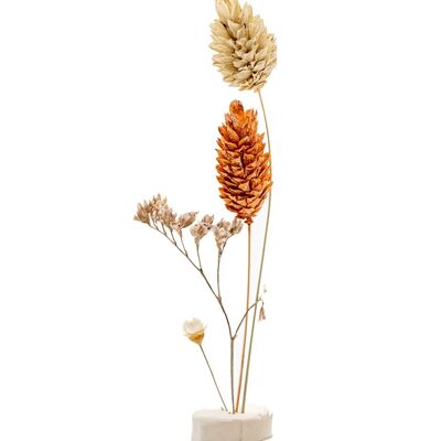 Dried flower in clay