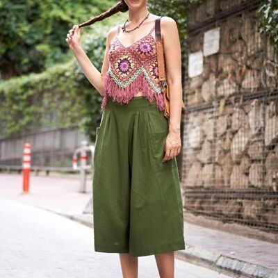 Wide Leg Three Quarter Pants in Green