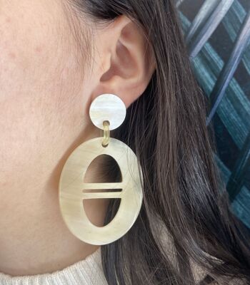 Boucles d'oreilles en corne véritable 2