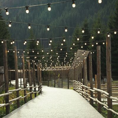 Ledkia Outdoor Garlands Flaches Elektrokabel mit E27-Lampenfassung zum Abmessen, Schwarz, 17 m