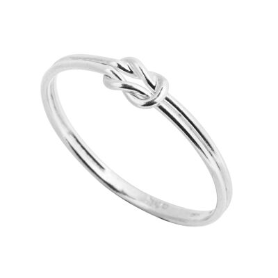 Hermoso anillo de nudo de plata delicada