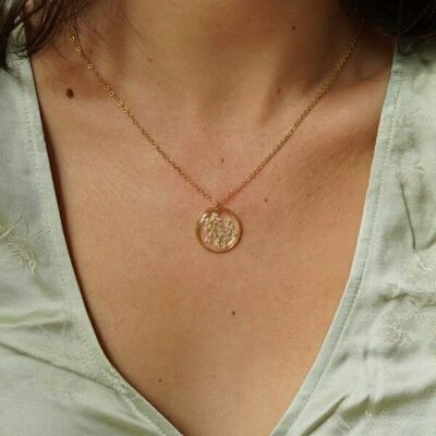 Resin pendant necklace dried flower white golden brass fine gold