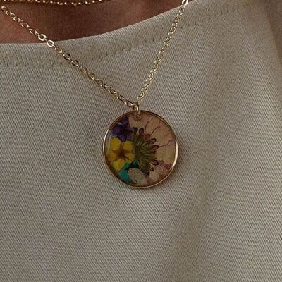 Collier pendentif résine fleur séchée multicolore laiton doré or fin