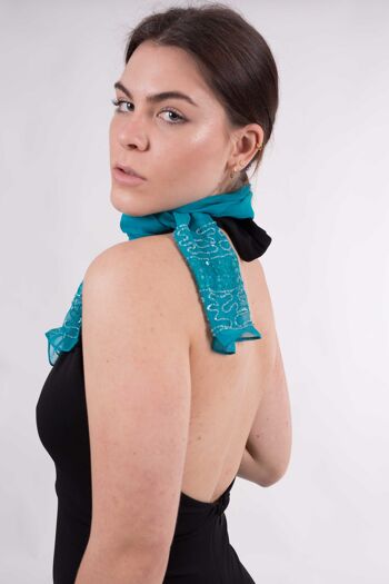 Foulard en georgette de soie avec strass 2