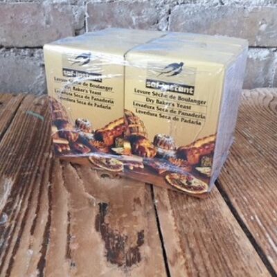 CASE OF 5 SACHETS OF 11g DRY BAKER'S YEAST / 6 BOXES