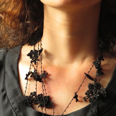 "CRYSTAL" long necklace, carbon black color