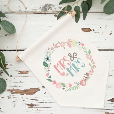 Banner de lino colgante Mrs & Mrs Wreath