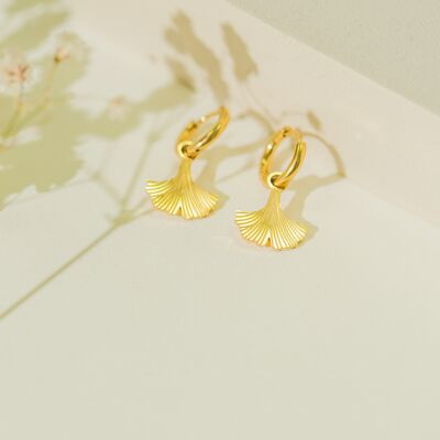 Ginkgo flower hoop earrings