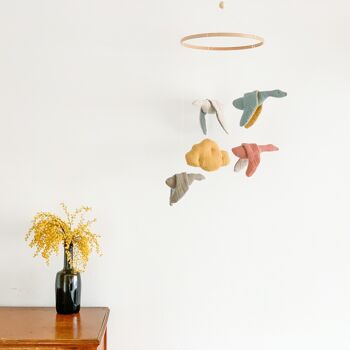 Móvil multicolore de tela pájaros y nube, móvil habitación infantil pájaros y nube de tela 1
