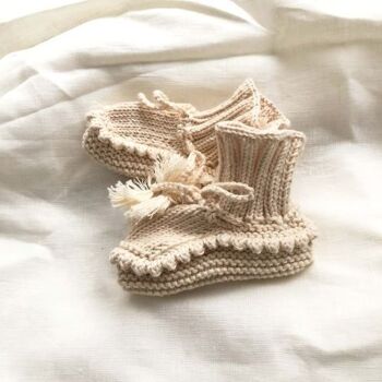 Chaussons pour bébé Adel 0-1 ans en coton biologique tricotés à la main 1