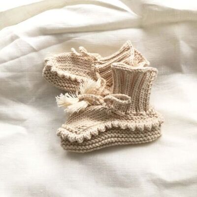 Chaussons pour bébé Adel 0-1 ans en coton biologique tricotés à la main