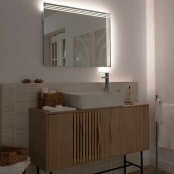 Ledkia Miroir de Salle de Bain avec Lumière LED 60x80 cm Dinklage Blanc Froid 6000K 4