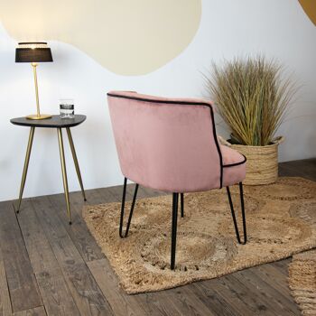 FAUTEUIL EN VELOURS ROSE AVEC DOSSIER MATELASSE ET PIEDS EN METAL NOIR 57X54X69 RAJA 3