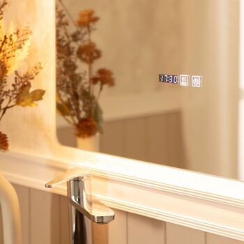 Miroir de salle de bain Ledkia avec lumière LED et antibuée 80x60 cm Grace sélectionnable (chaud-neutre-froid) 6