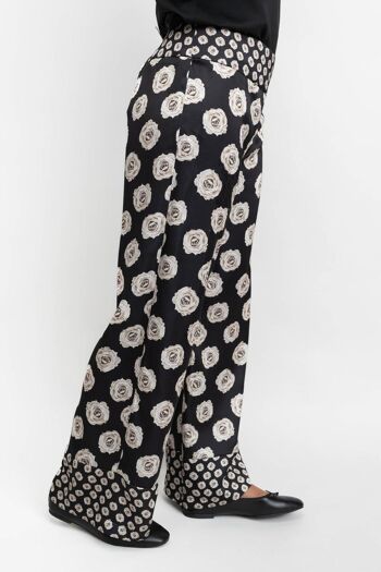 PANTALON femme noir à fleurs blanches - BIELD 2