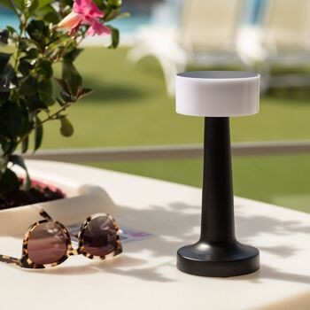 Ledkia Lampe de Table LED Portable 3W avec Batterie Rechargeable USB Greta Noir 1