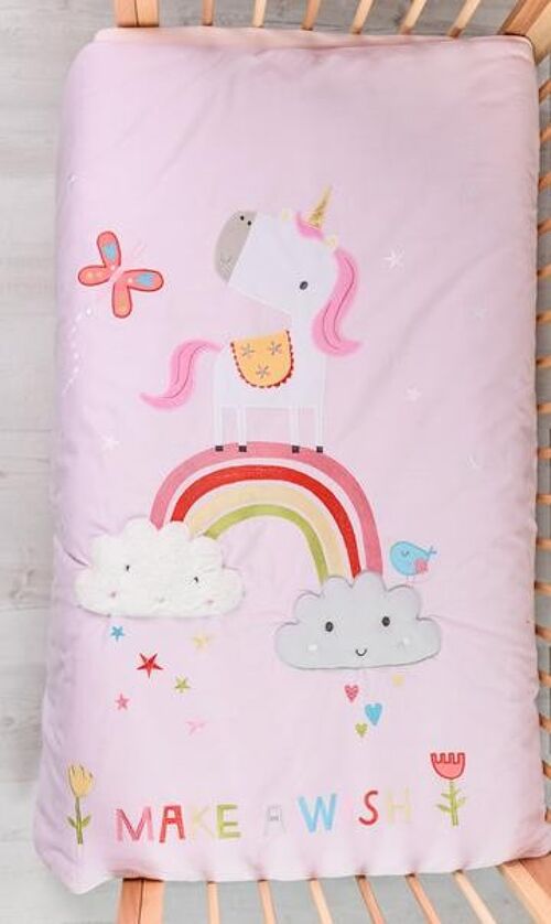 Rainbow and unicorns quilt