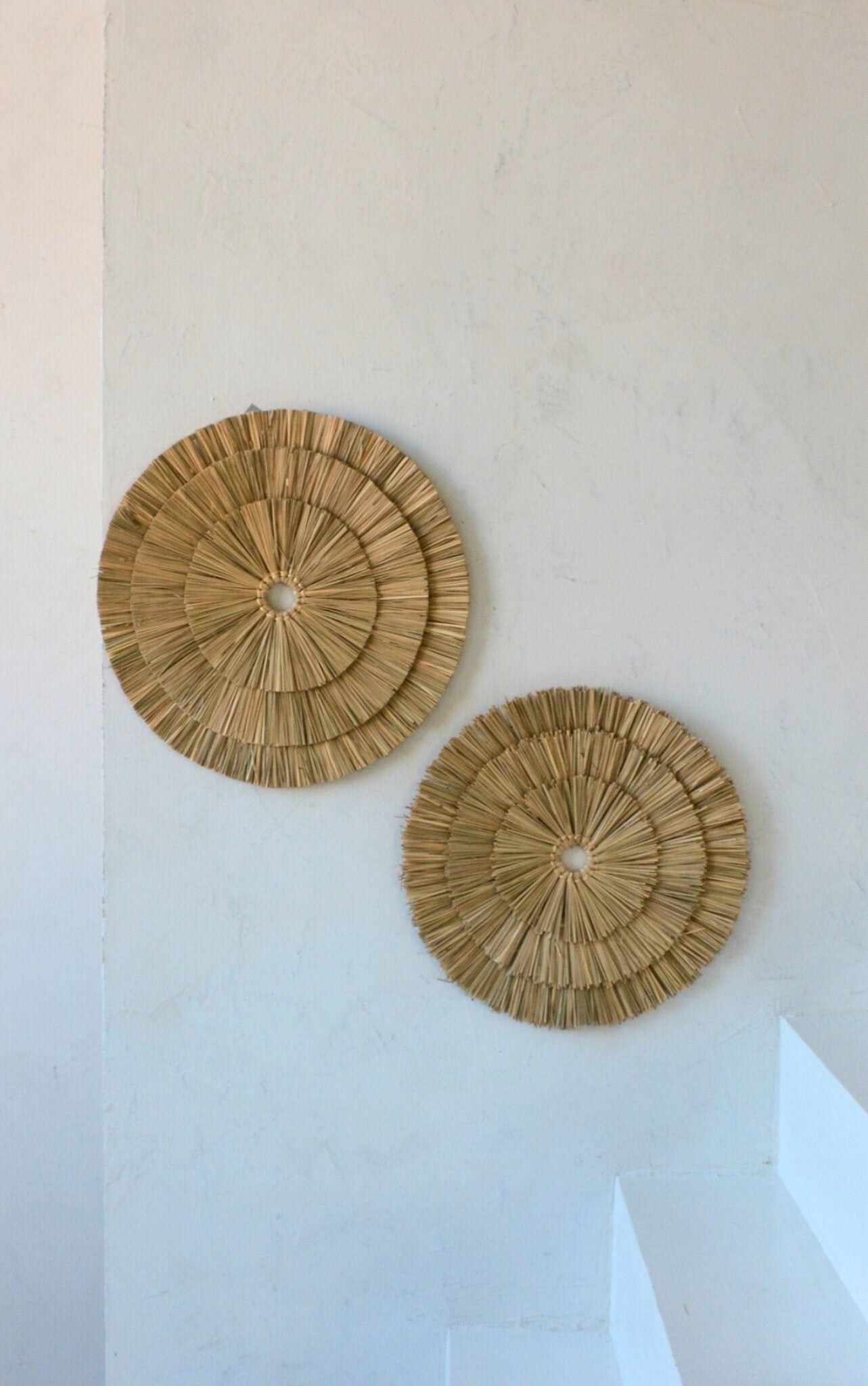 Round Wall Decor - Seagrass Natural - Hand Made - The Seagrass Plate – M - Hippie Monkey
