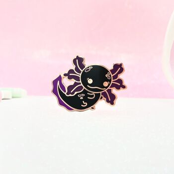 Achat Broche Axolotl noire, Épingle en émail dur en or rose, Insigne d' épingle Kawaii, Cadeau d'anniversaire esthétique pour elle, Cadeau de  Noël pour lui