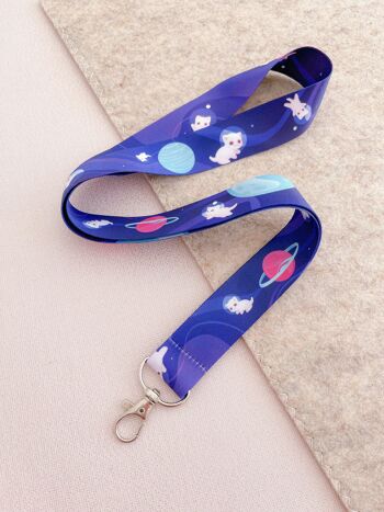 Chats dans l'espace longes | 90 cm x 25 mm | Esthétique astronaute violet | Lanière d'artiste mignon | Allée des artistes de la convention | Accessoires kawaii 4