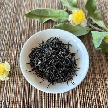 Thé rouge (noir) torréfié Yixing Hong Cha - 10 g 2