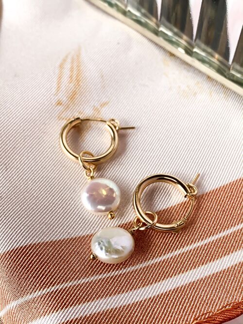Alba - Pearl Charm Hoop Earrings Pair of Earrings