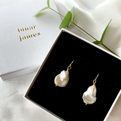 Silky Keshi Pearl Earrings