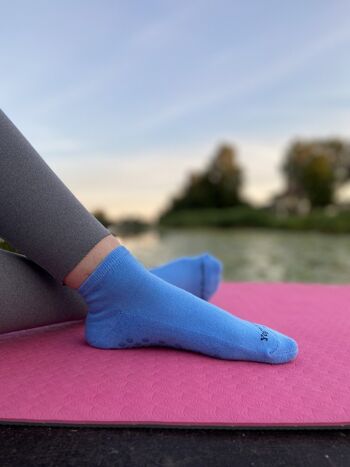 Socquettes antidérapantes pour Femme >>Yoga & Fitness<< Coton doux gris chiné 4
