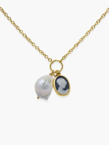 Mini camée noir avec un collier de perles 1