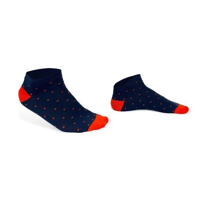 Blaue Socken mit orangen Punkten