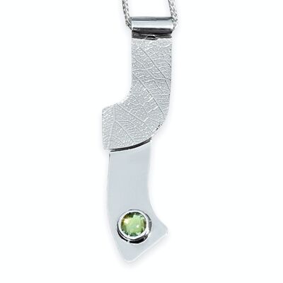 Plain/Leaf 5mm Peridot Pendant