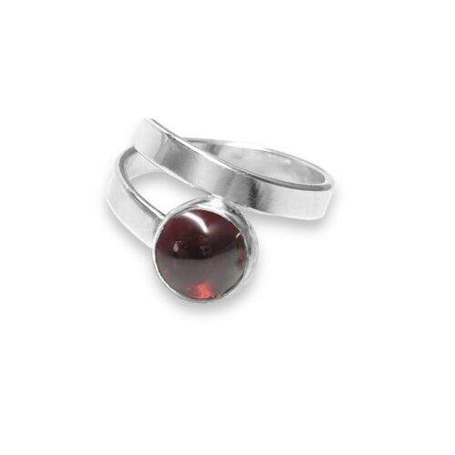 8mm Garnet Ring