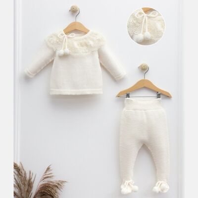 Baby-Set aus Bio-Baumwolle für 0–12 Monate mit Spitzenkragen und Bommeln