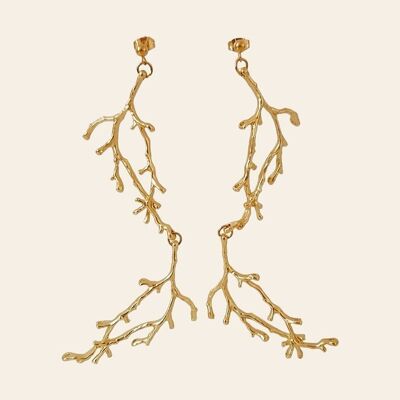 Yasmine earrings, matte golden zamak coral pendants