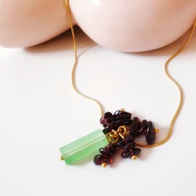 Walder necklace, stainless steel, jade and garnets