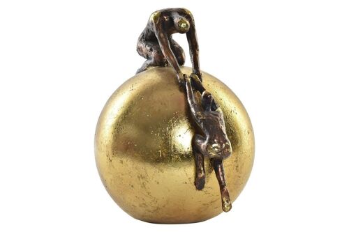 FIGURA RESINA 25X19X26 PERSONAS BOLA DORADO FD195216